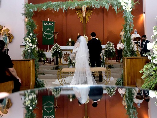 La boda eclesiástica de Paola Pineda y Alejandro Martínez    