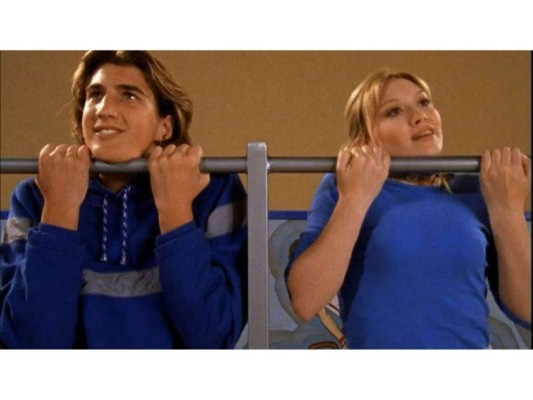 Ethan Craft no sería el interés romántico de Lizzie, no obstante, el actor que era el crush de ella no pudo presentarse y decidieron que la mejor opción sería ese joven.