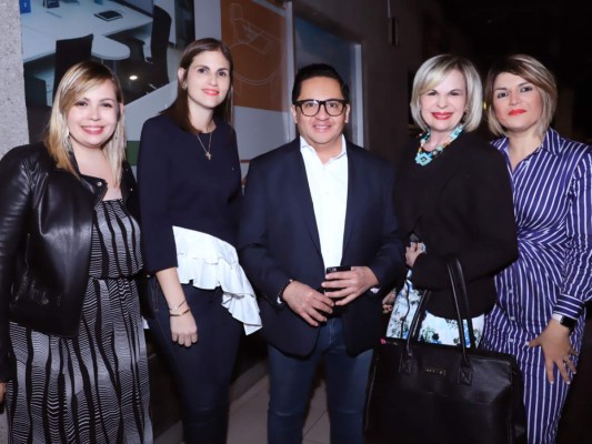 Gran apertura de Wine and Food Company