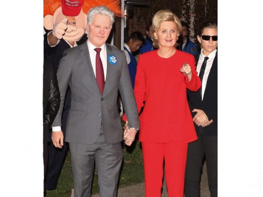 Kathy Perry se convierte en Hillary Clinton y Orlando Bloom en Bill. Nótese el cuidado que tuvieron de llevar hasta guardaespaldas