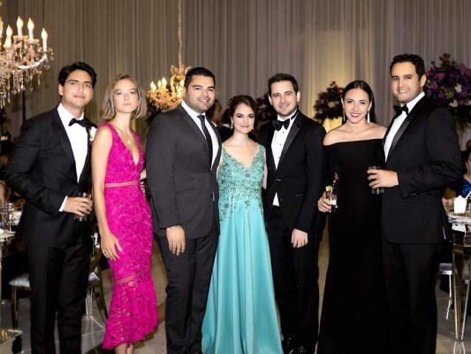 Memorable recepción nupcial para Daniel y Daniela Yuja &nbsp;&nbsp;