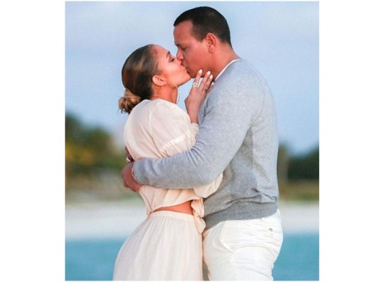 Después de 2 años de noviazgo, Jennifer López y Alex Rodríguez se comprometieron. Ya ha pasado un año desde que decidieron unir sus vidas, mira lo que ha pasado desde entonces.