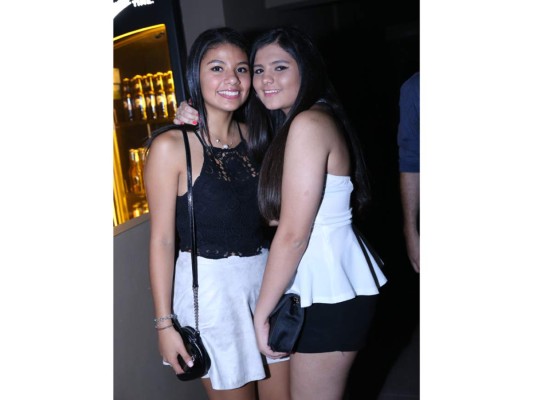 Apertura Up Lounge y Club