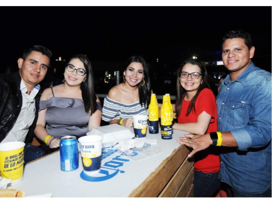 El concierto de Carlos Vives desde la zona Corona y Michelob Ultra