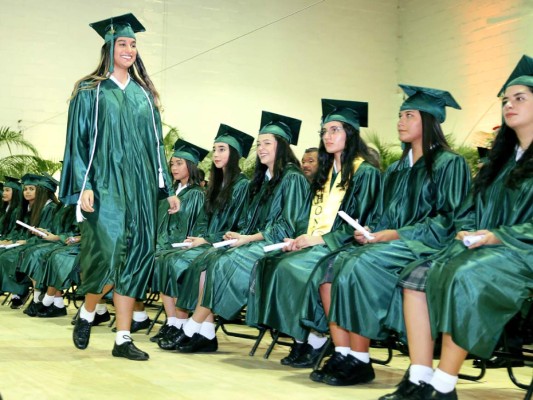 Graduación de los Seniors 2019 de Elvel School