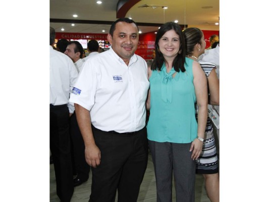 Brindis por el nuevo Wendy's Circunvalación