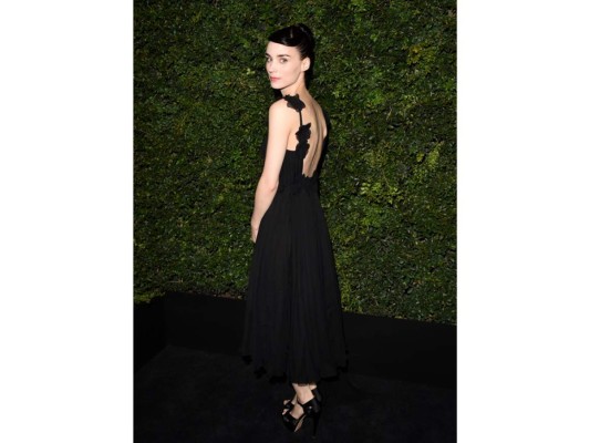 Lilly Collins