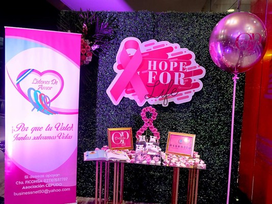 Oro y Perla ofrece coctel para presentar la pulsera Hope for Life