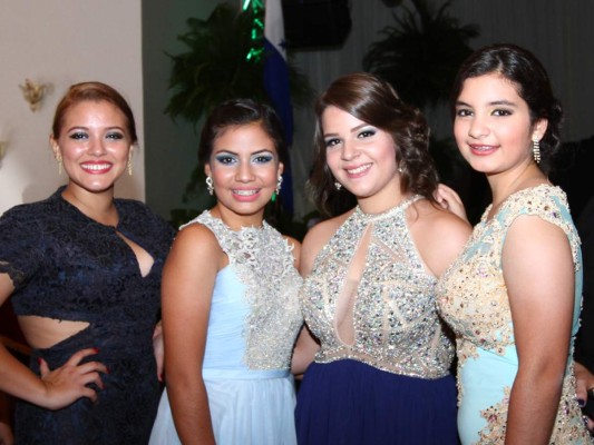 Prom night de New Horizon School  