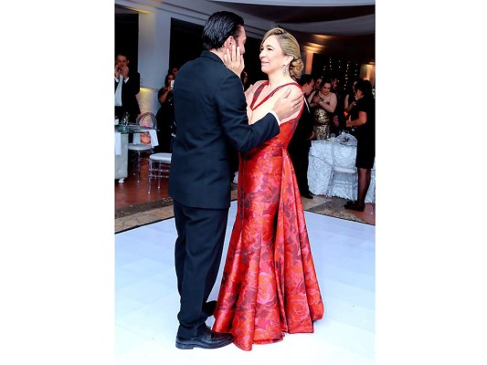 La boda de José Alcerro y Michelle Guevara