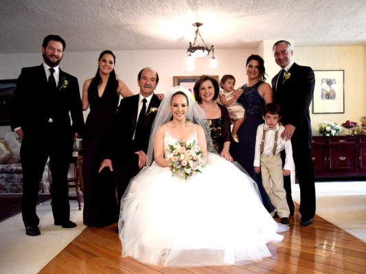 La boda de Francisco Bueso y Karina Schwartzman