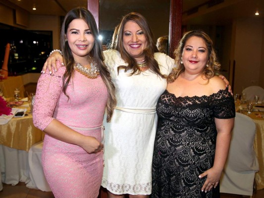 Yamileth Lara, Yahaira Salgado y Angie Castro.