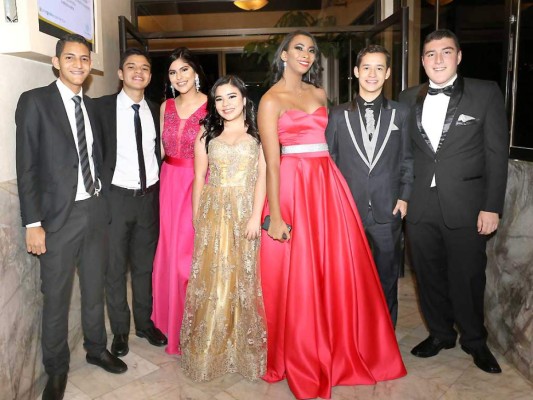 Fiesta de graduación del Centro Escolar Antares y Aldebarán