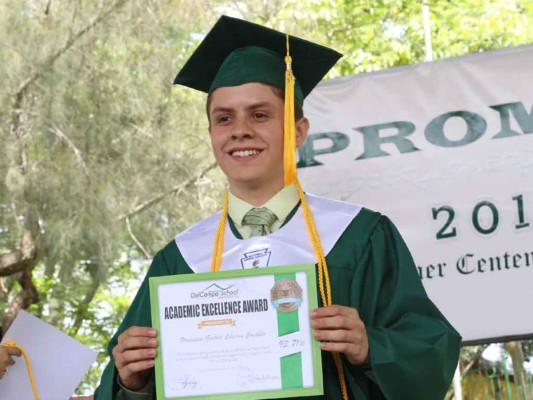 Graduación de la DelCampo International School