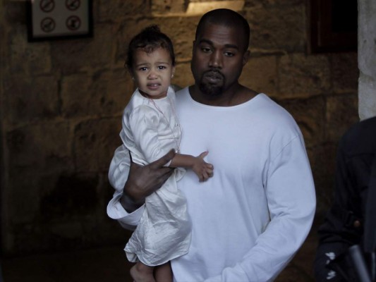 Kim Kardashian bautiza a North West en Jerusalén