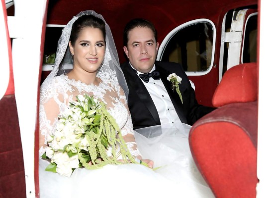 La boda eclesiástica de Soad Facussé y Nelson Valencia