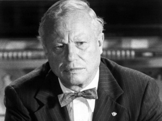 Harold Russell se llevó su galardón en su primera participación en la película Los mejores años de nuestra vida. Ha ganado dos Óscar por su mismo papel.