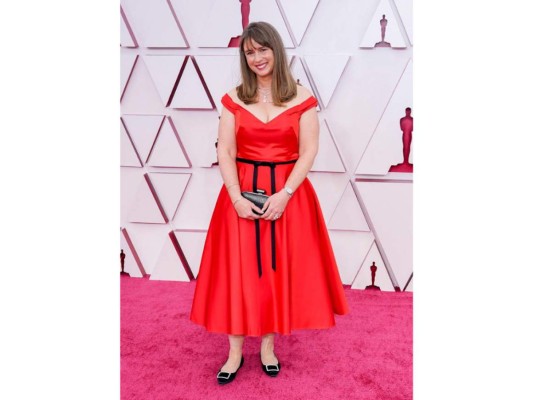 Peores looks en la alfombra roja de los Premios Óscar 2021