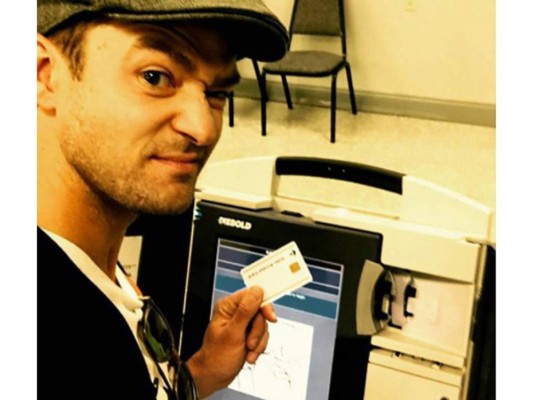 Justin Timberlake quien viajo hasta Memphis (Tennessee), su ciudad natal, para aprovechar el período de votación temprana.