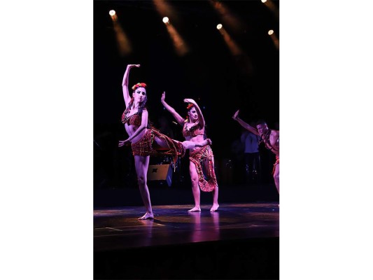 El Ballet Folklórico de Antioquia se hizo presente en el Manuel Bonilla