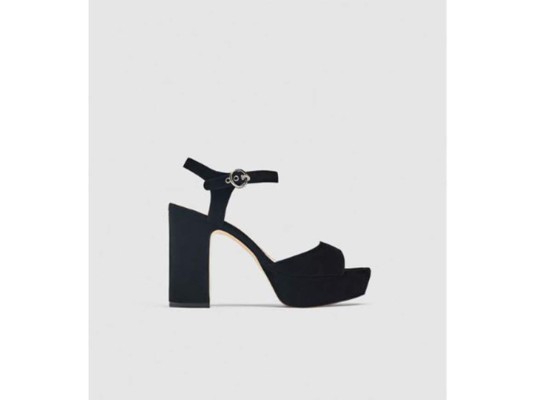 Zara: Sandalia de plataforma