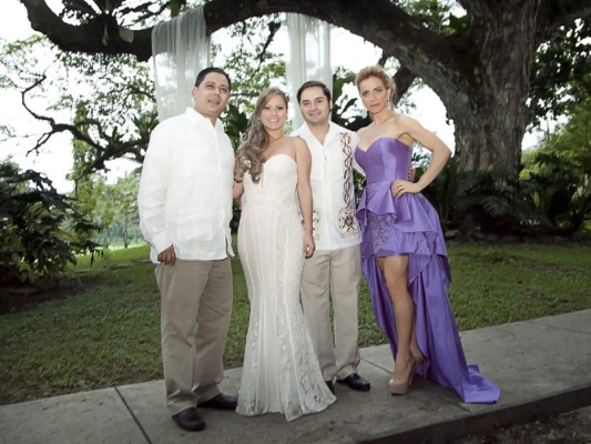 Konan Morales y Rossie Umaña se casan  