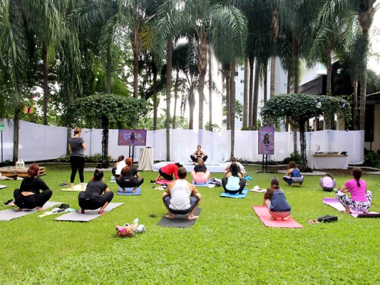 Club Hondureño Árabe y Revista Estilo patrocinan clases de yoga