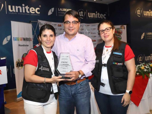 II Olimpiada Nacional de Robótica en Unitec