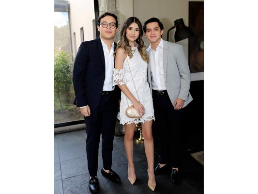 Milton Martinez, Nicolle Anderson y Carlos Banegas