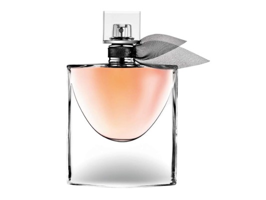 #5 La Vie Est Belle es un perfume de mujeres con alma romántica by Lancome.