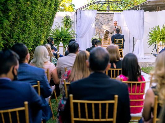 La boda civil de Alessandro Muccioli y Eva Pineda