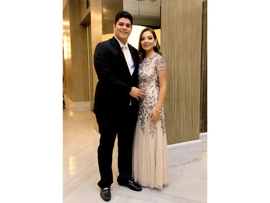 Bechir Bendeck y Lilian Pineda celebran boda religiosa