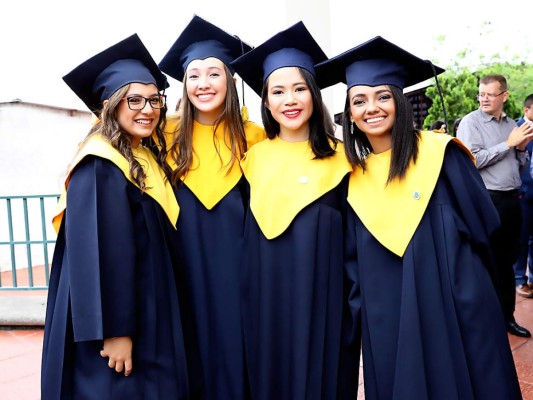 Alessa Laínez, Alicia Smith, Gabriela López y Lizzy Hernández