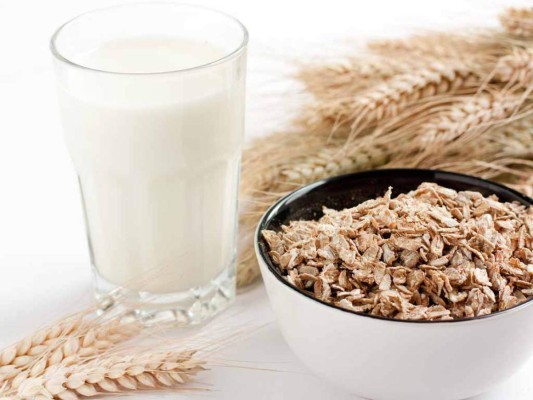 Adelgaza naturalmente con agua de avena