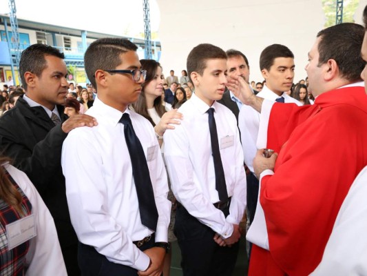 Confirmación en Macris School