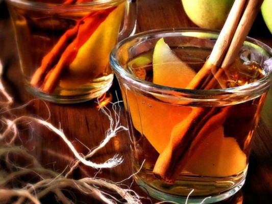 Ponche de manzana y canela.