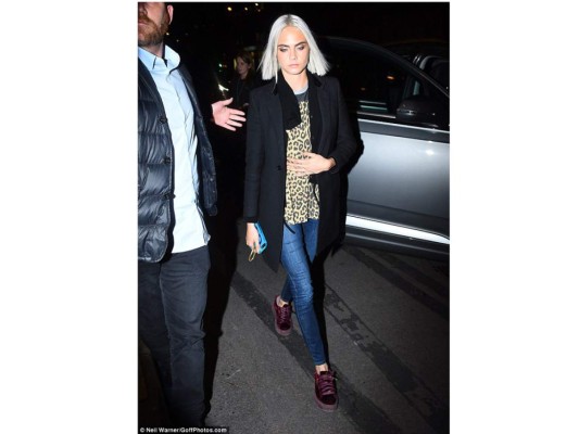 Cara Delevingne cambia su look