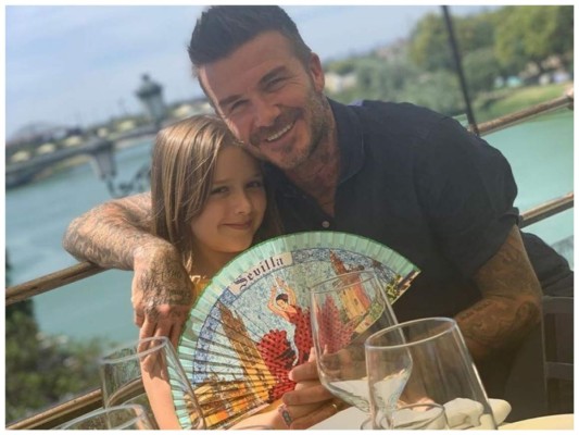 David Beckham junto a su pequeña Harper disfrutando de los paisajes de Sevilla