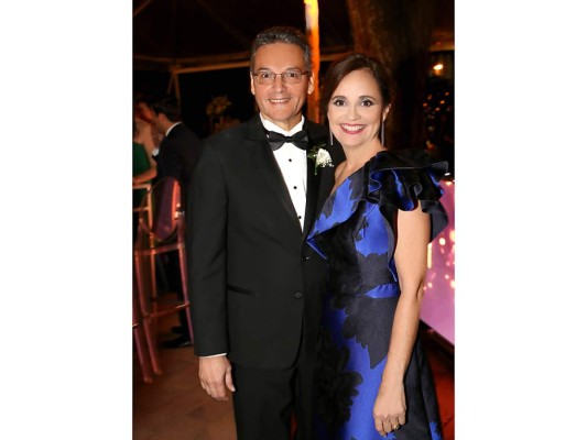 Fernando Aragón y Maru Lardizabal