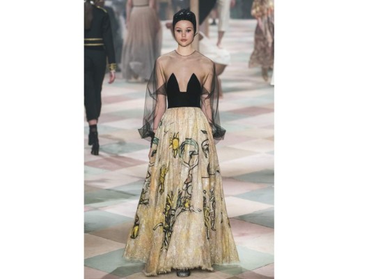 El desfile circense Primavera-Verano 2019 de #DiorCouture