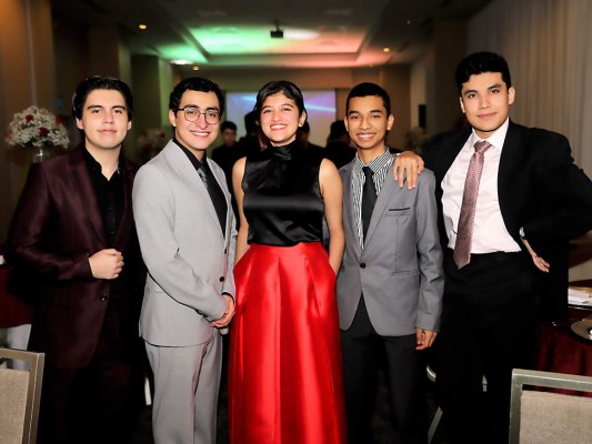 Carlos Varela, Diego Zelaya, Emma Fuentes, Ezra Guerrero y Gabriel Juárez