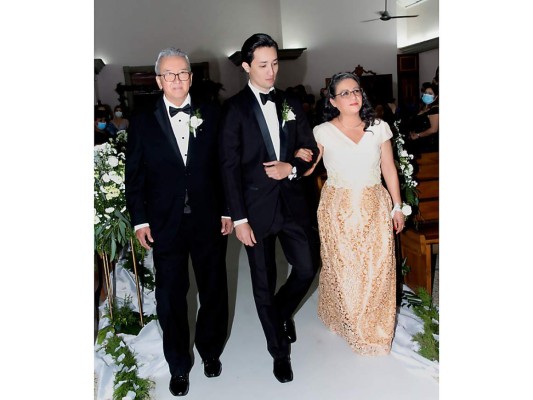 La boda eclesiástica de Paola Pineda y Alejandro Martínez    