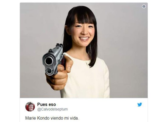 El método de Marie Kondo, no cabe duda que ha estado revolucionado en todo internet , al punto en que ha puesto bastante creativo a sus usuarios, es que en las redes sociales abundan miles de memes sobre ella y su nueva serie en Netflix donde ayuda a las personas a ordenar sus hogares. Mire aquí los mejores memes sobre este método KonMari.