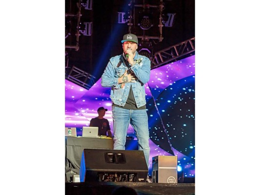 ¡Nicky Jam puso a bailar a San Pedro Sula!  