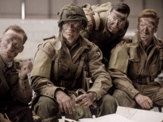 6. Band of Brothers<br/>Para ser una producción de 2001, HBO invirtió demasiado en ese programa militar. Producido por Steven Spielberg y Tom Hanks, este show costó 12.5 millones de dólares por episodio.