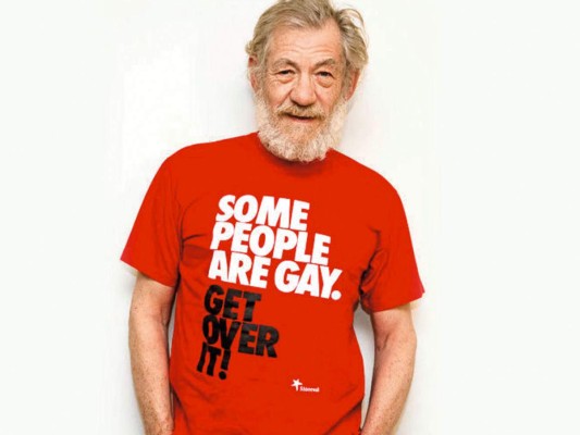 Sir Ian McKellen es uno de los actores mas veteranos y ateos. Ha lo largo de los años hizo declaraciones en contra de la religion.