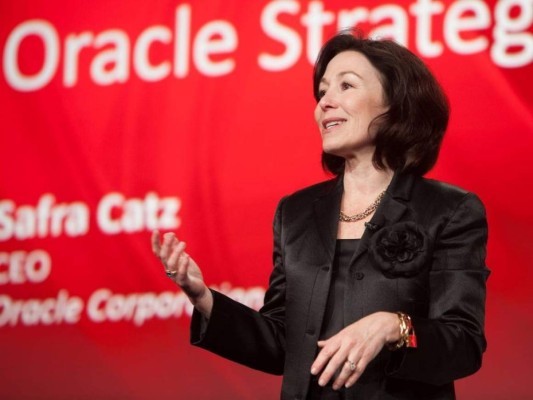 15. Safra Catz<br/>Se ha desempeñado como CEO de la firma de software Oracle desde septiembre de 2014 cuando el fundador, Larry Ellison, renunció al cargo.