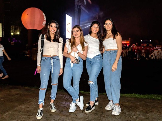 Paulina Zuniga, Paulina Fajardo, Isabella Zúniga y Rebecca Canahuati. Foto: Daniel Madrid