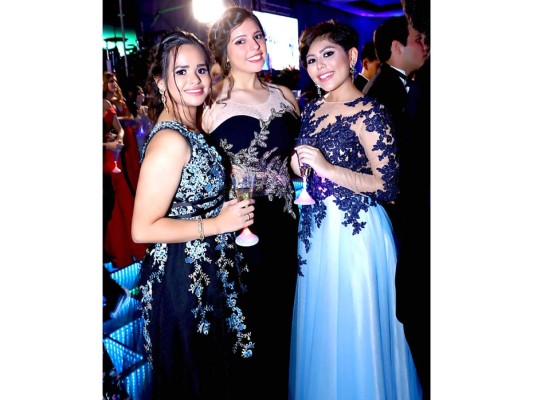 Katherine Fernández, Nicolle Cuellar y Valeria Ortega