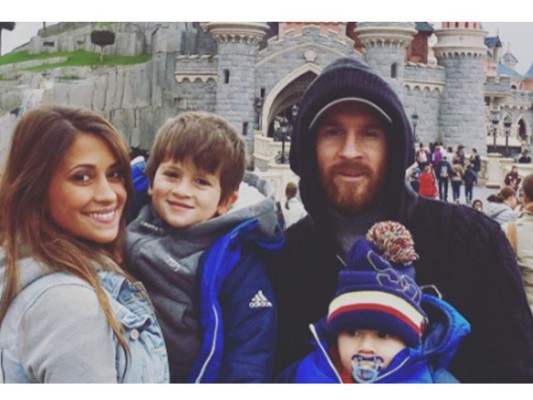 10 mejores fotos de Messi y Antonella  